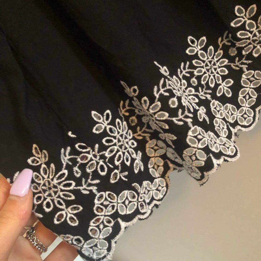 Old Navy Black Top - Picture 4 of 6